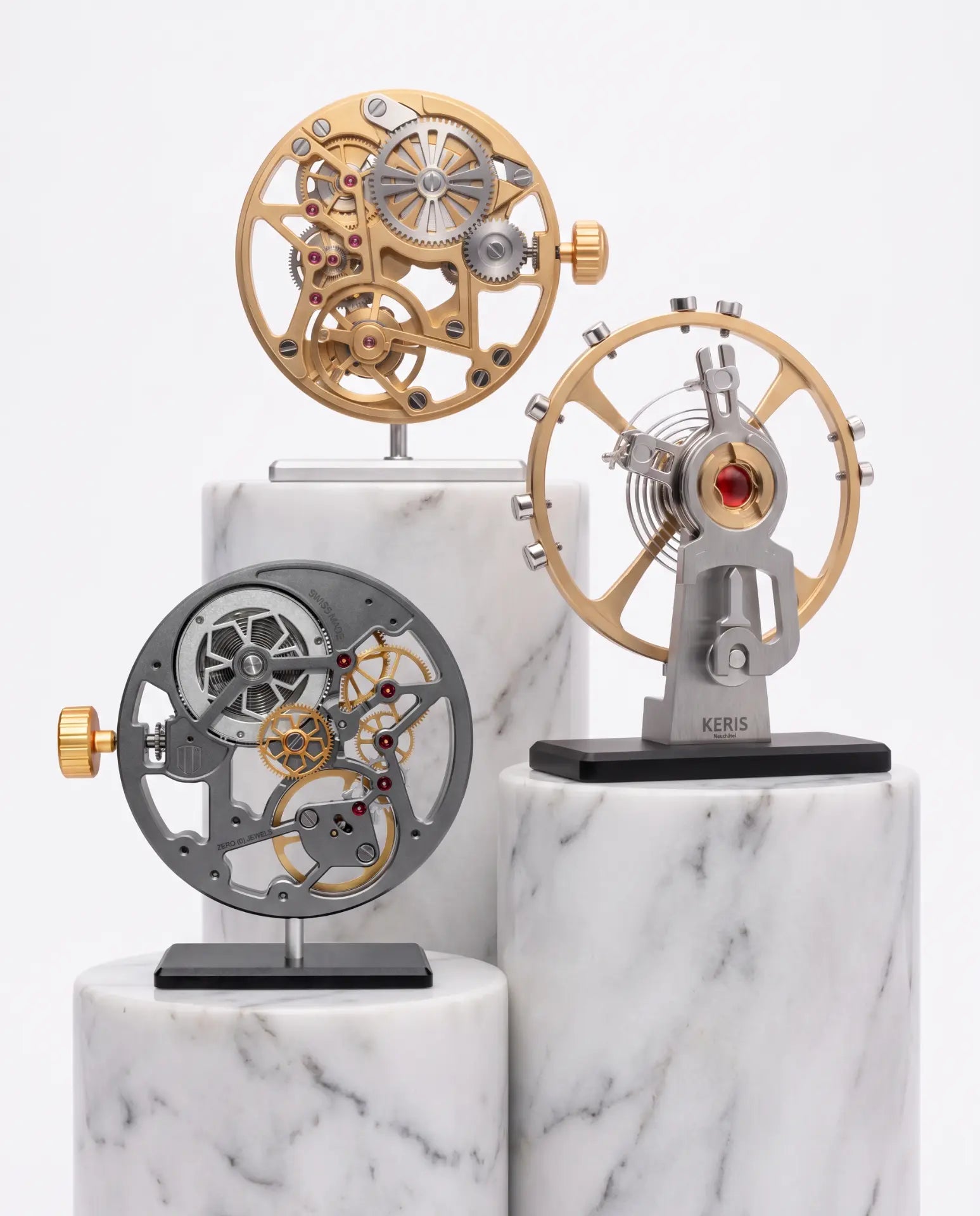 THE OSCILLATOR alongside KERIS MECA sculptures
