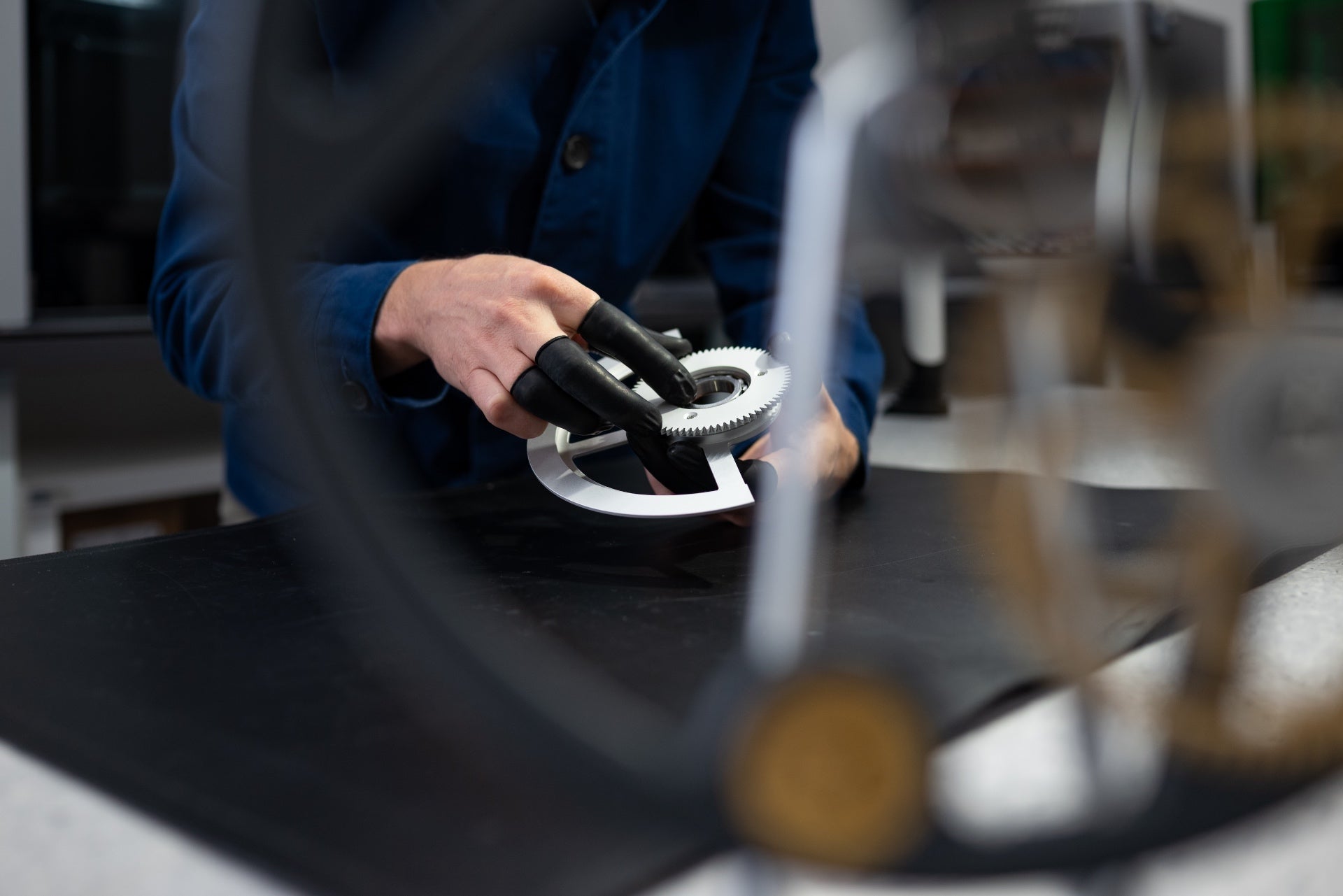 The Winding Push — Atelier craftsmanship